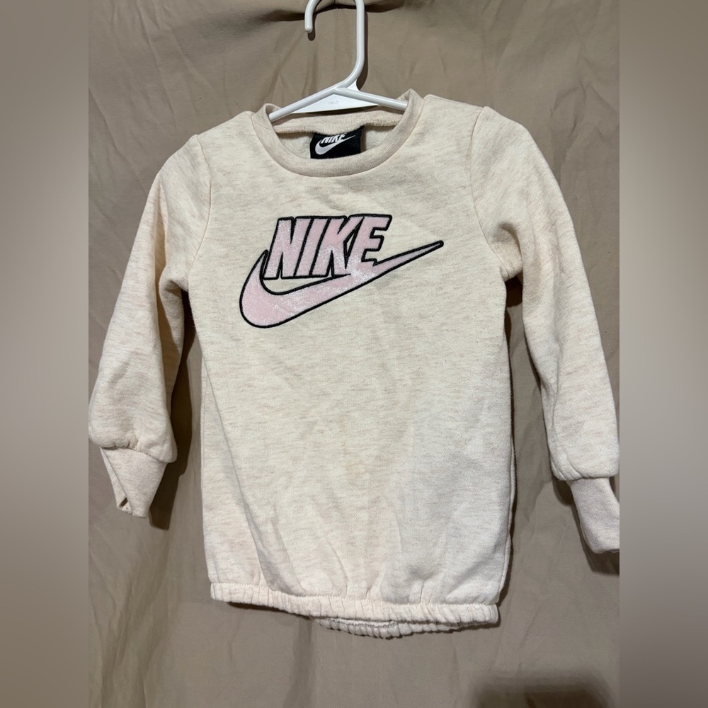 Nike sweatshirt